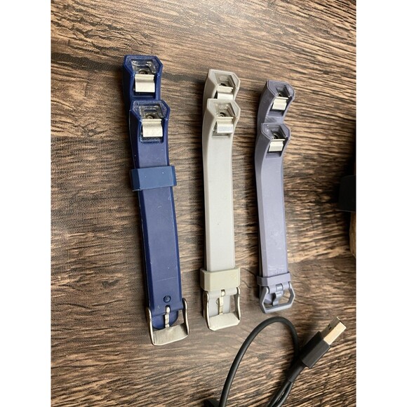 Fitbit Inspire 2 Health Fitness Tracker Black With Charger & Extra Bands Works - Picture 2 of 6